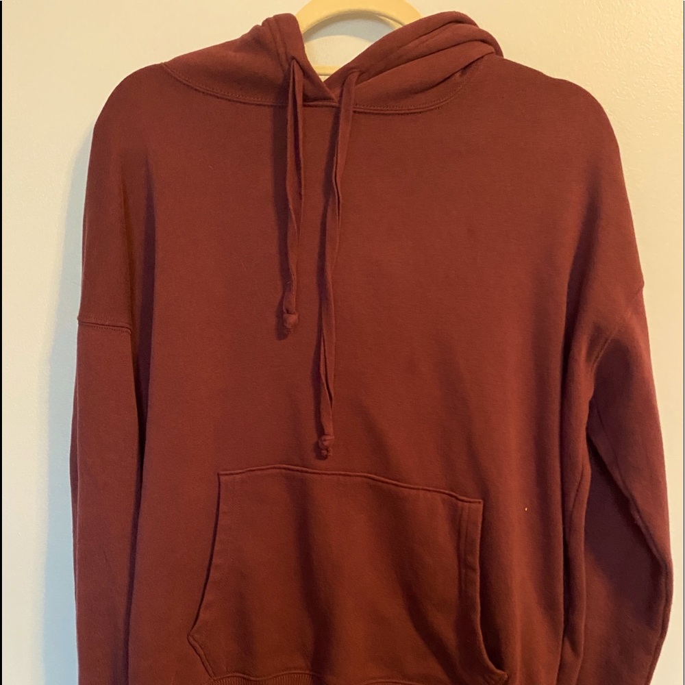 Fuzzy maroon sweatshirt